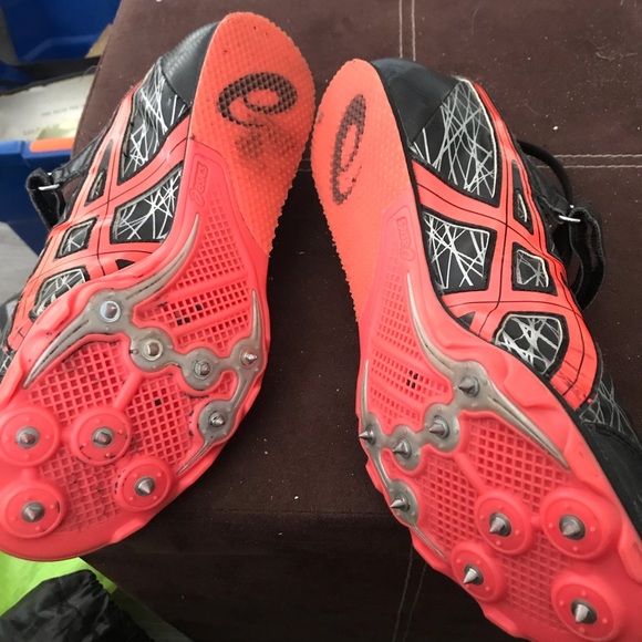 Track and Field cleats. (Pole vault). - Picture 2 of 9